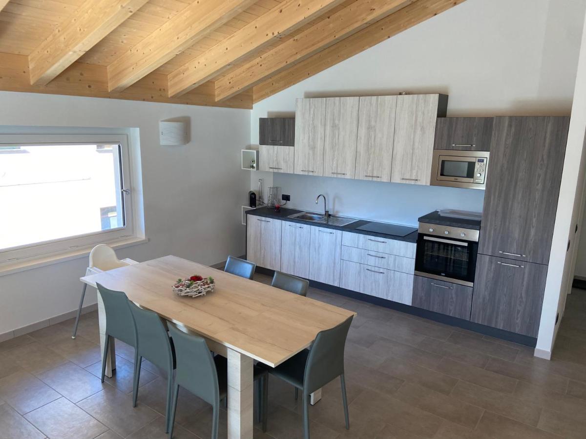 Attico Bella Vista Apartment Dubino Bagian luar foto