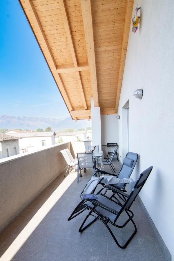 Attico Bella Vista Apartment Dubino Bagian luar foto