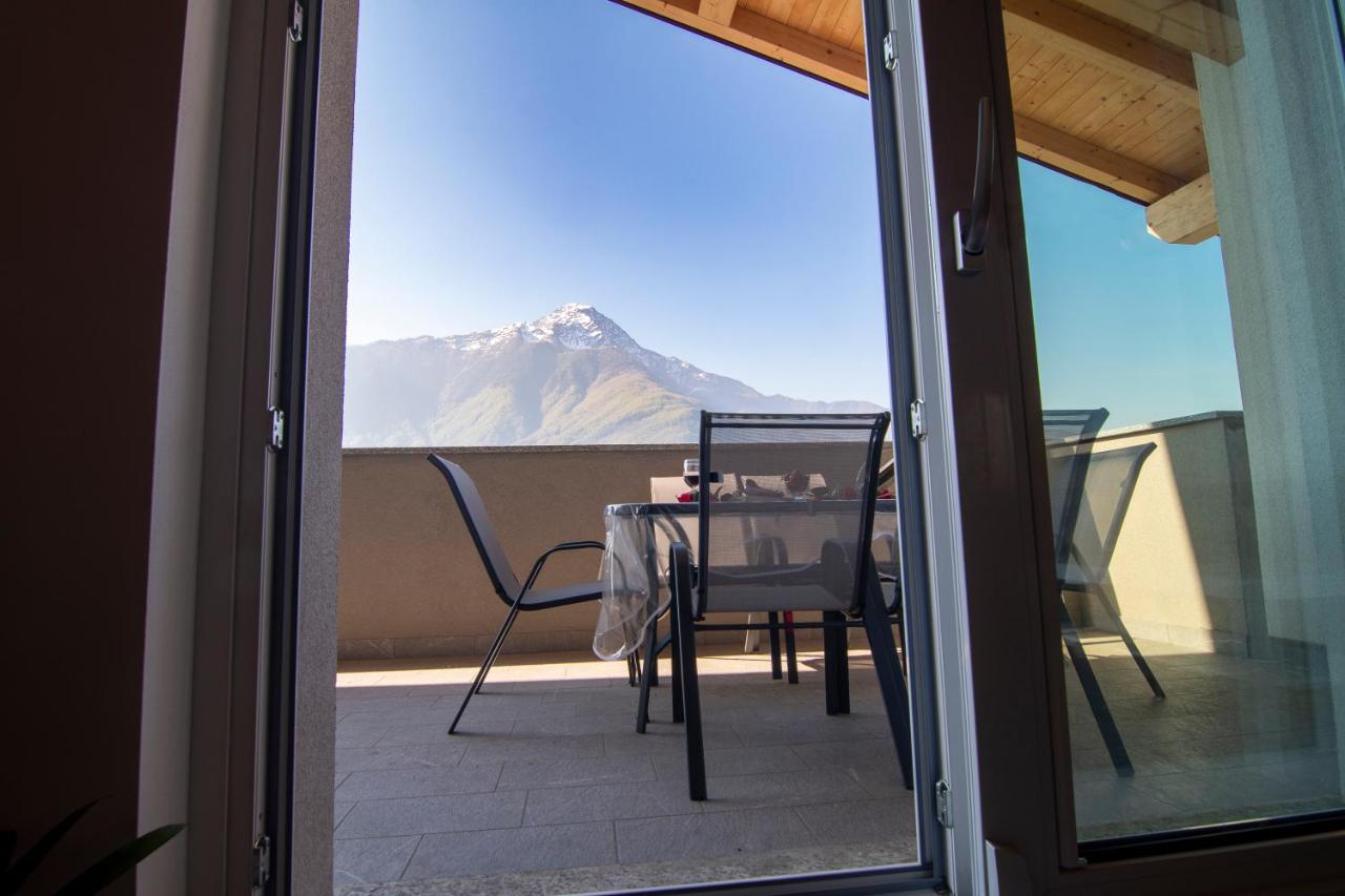 Attico Bella Vista Apartment Dubino Bagian luar foto