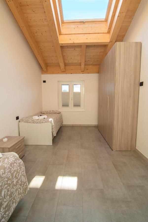 Attico Bella Vista Apartment Dubino Bagian luar foto
